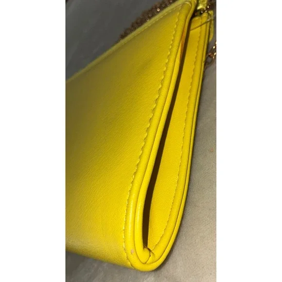 Aldo Envelope Clutch/ Shoulder Bag Yellow Satin Faux Leather Chain Gold NEW - Picture 5 of 16